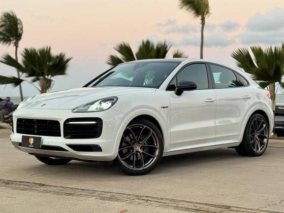 PORSCHE CAYENNE 3.0 V6 E-HYBRID COUPÉ PLATINUM EDITION AWD TIPTRONIC S